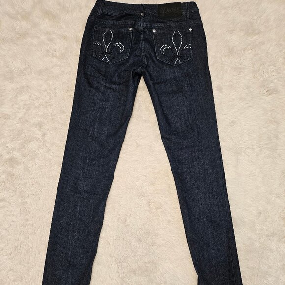 Dereon Women's Blue Dark Wash Skinny Legs Gem Embellished Pockets Jeans 5/6 - Picture 4 of 11